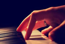 开云体育入口-曼联调整后防线，迎战欧洲豪门难度加大