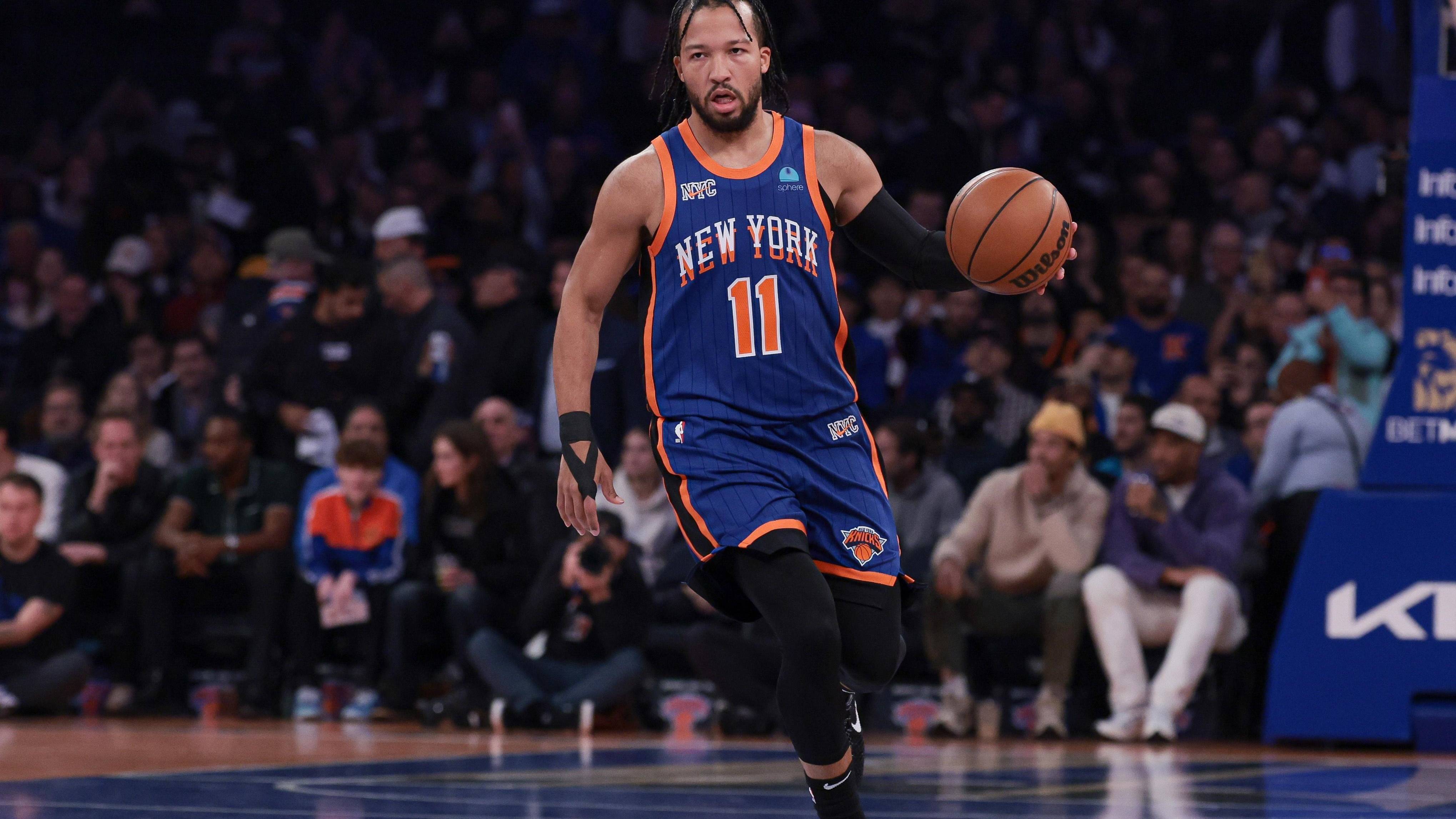 尼克斯队大胜活塞队,掀起强劲反击 尼克斯队大胜活塞队,掀起强劲反击