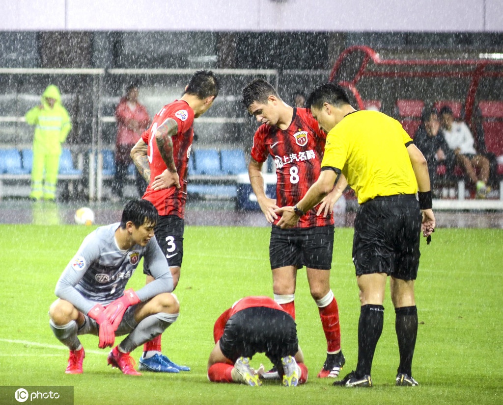 开云体育登录-队内核心受伤暂停比赛，球队成绩或受影响的简单介绍