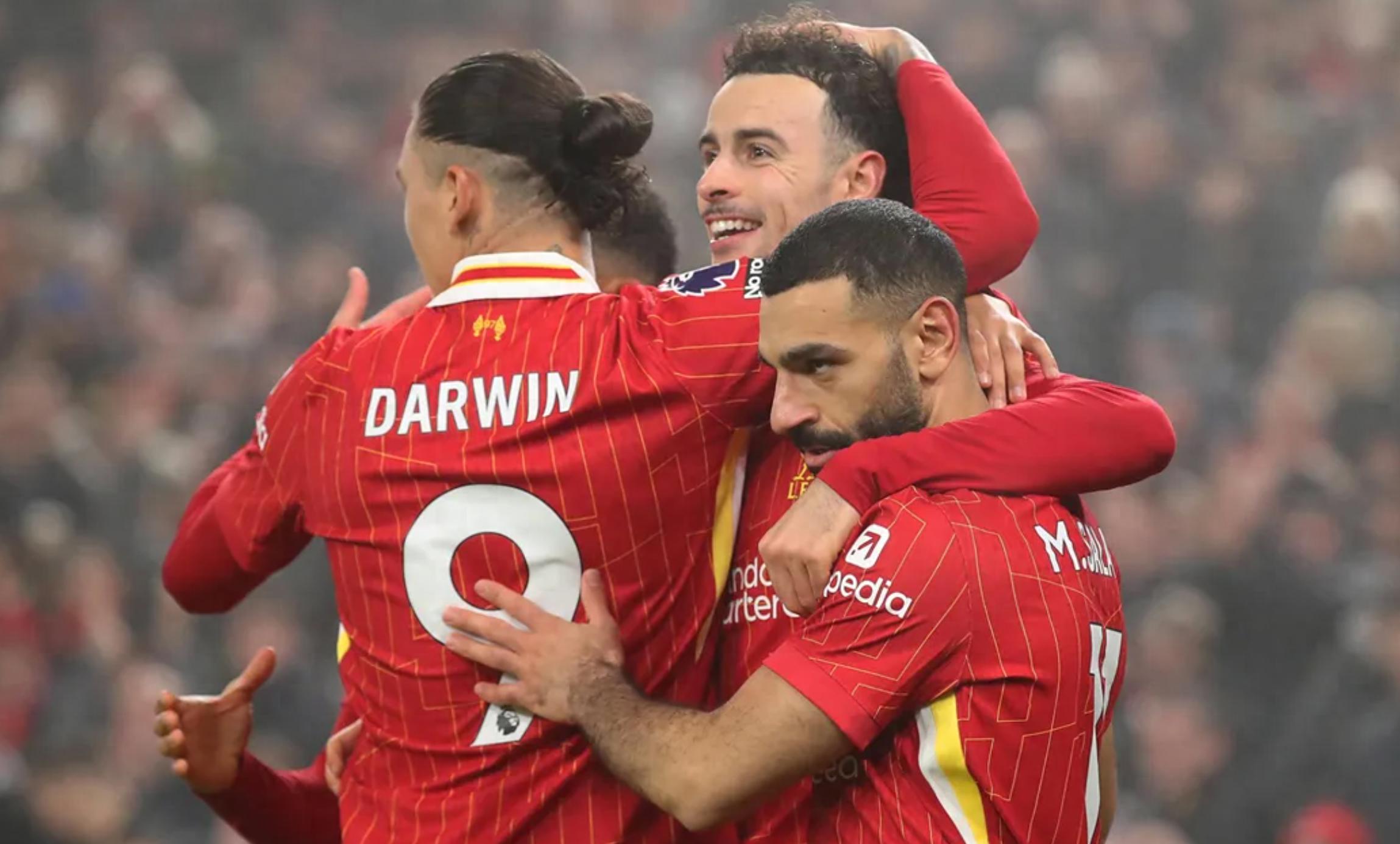 曼联主场遭遇平局,与对手握手言和的简单介绍 曼联主场遭遇平局,与对手握手言和的简单介绍