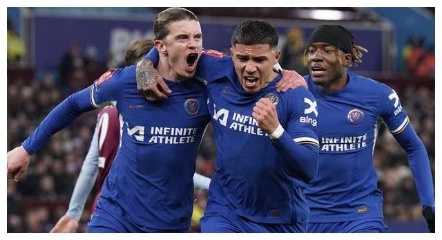 开云体育-阿斯顿维拉主场告捷，球队士气如虹狂飙追赶的简单介绍