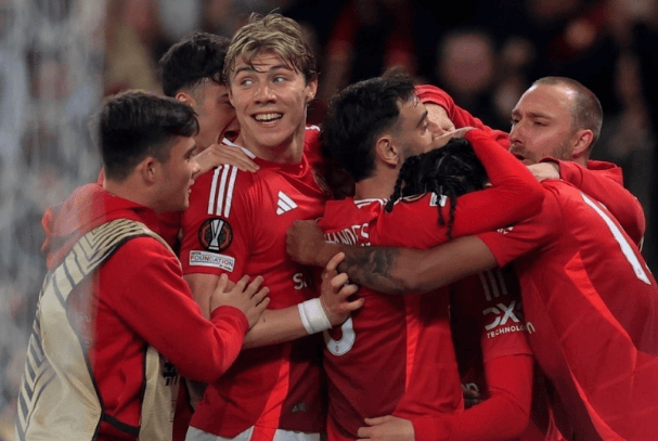 曼联不敌热刺,欧冠梦想再次破灭 曼联不敌热刺,欧冠梦想再次破灭