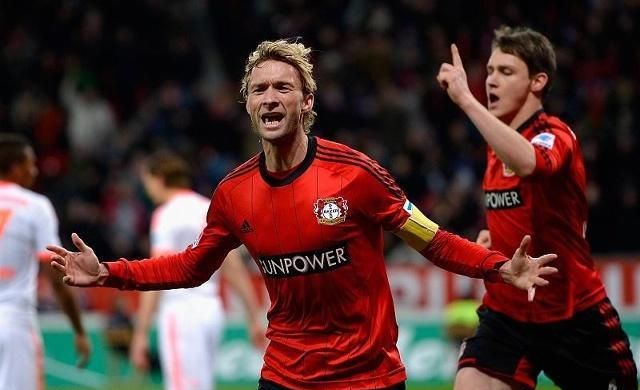 沙尔克客场取胜,全队发挥出色 沙尔克客场取胜,全队发挥出色