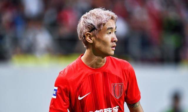 法兰克福客场逆转胜利,实现惊险胜利 法兰克福客场逆转胜利,实现惊险胜利