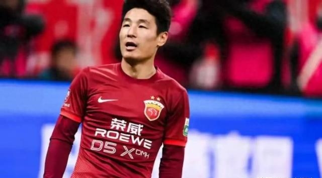 武磊帽子戏法,上港横扫鲁能 武磊帽子戏法,上港横扫鲁能