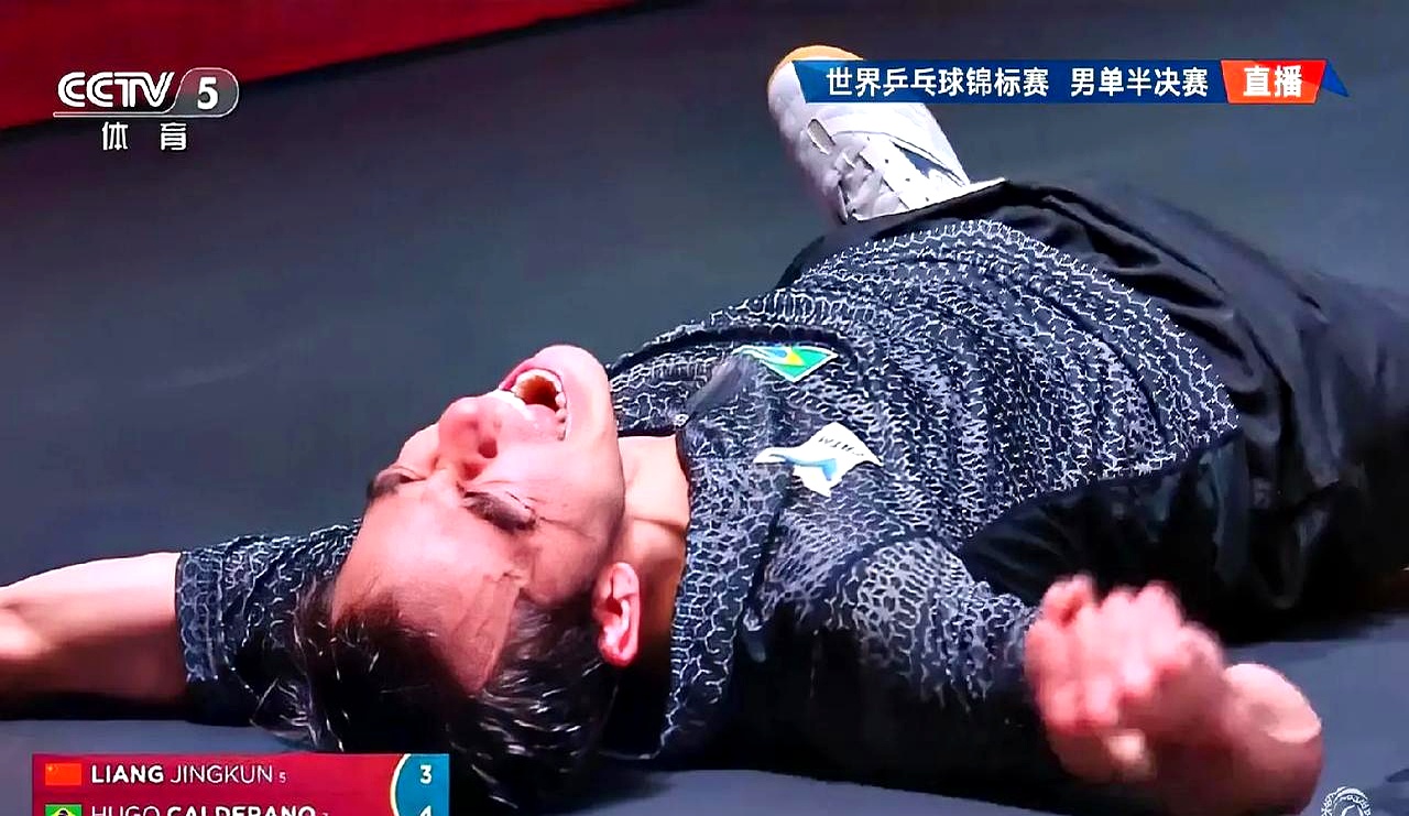 比分领先，球队冲进冠军争夺圈