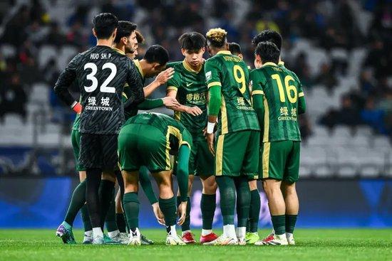 绿城不敌申花,状态有所回升 绿城不敌申花,状态有所回升