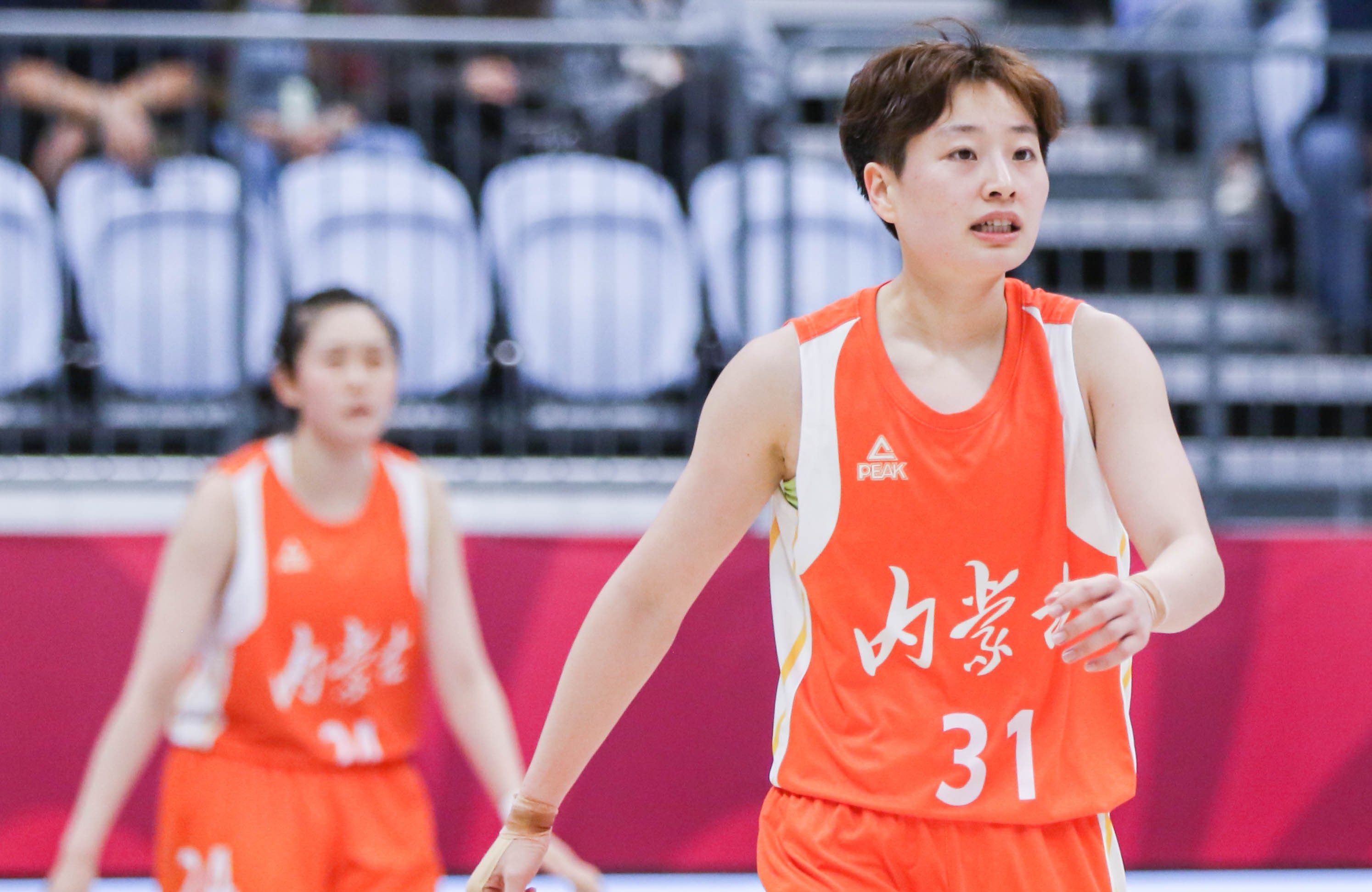 开云体育-黑龙江女篮喜获丰收，重返巅峰