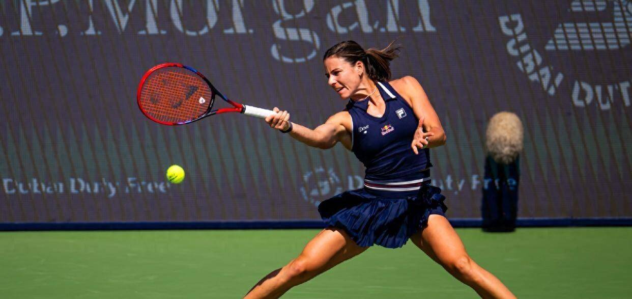 伦敦网球选手逆袭成功,晋级决赛 伦敦网球选手逆袭成功,晋级决赛