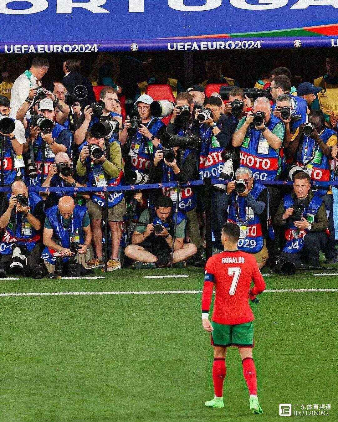 欧洲冠军联赛中球员们的精彩表现备受瞩目 欧洲冠军联赛中球员们的精彩表现备受瞩目