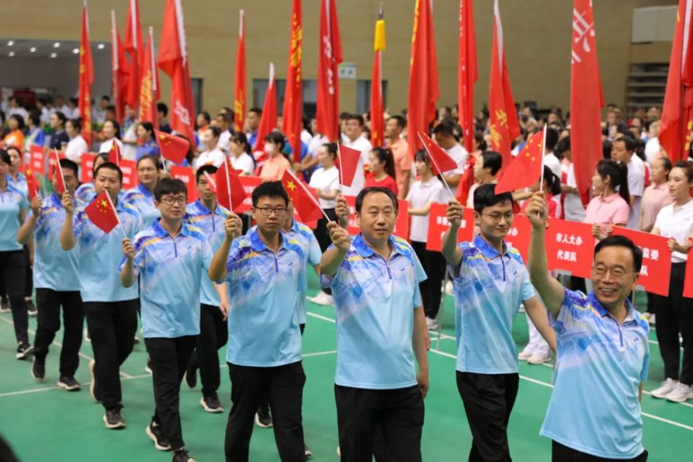 关键时刻爆发,全队团结拼搏斩获胜利 关键时刻爆发,全队团结拼搏斩获胜利