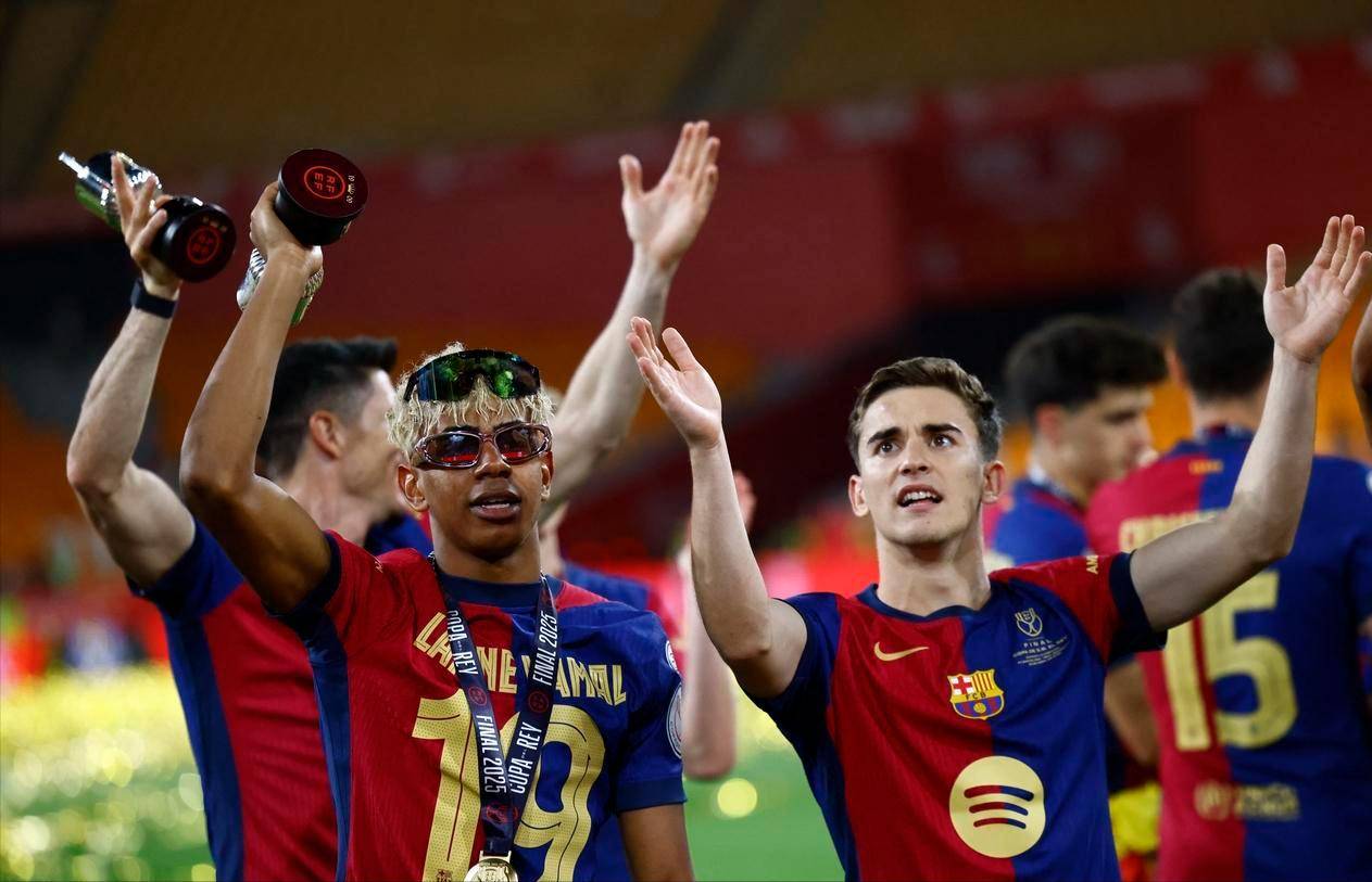 包含巴萨门将表现出色,扑出关键点球的词条 包含巴萨门将表现出色,扑出关键点球的词条