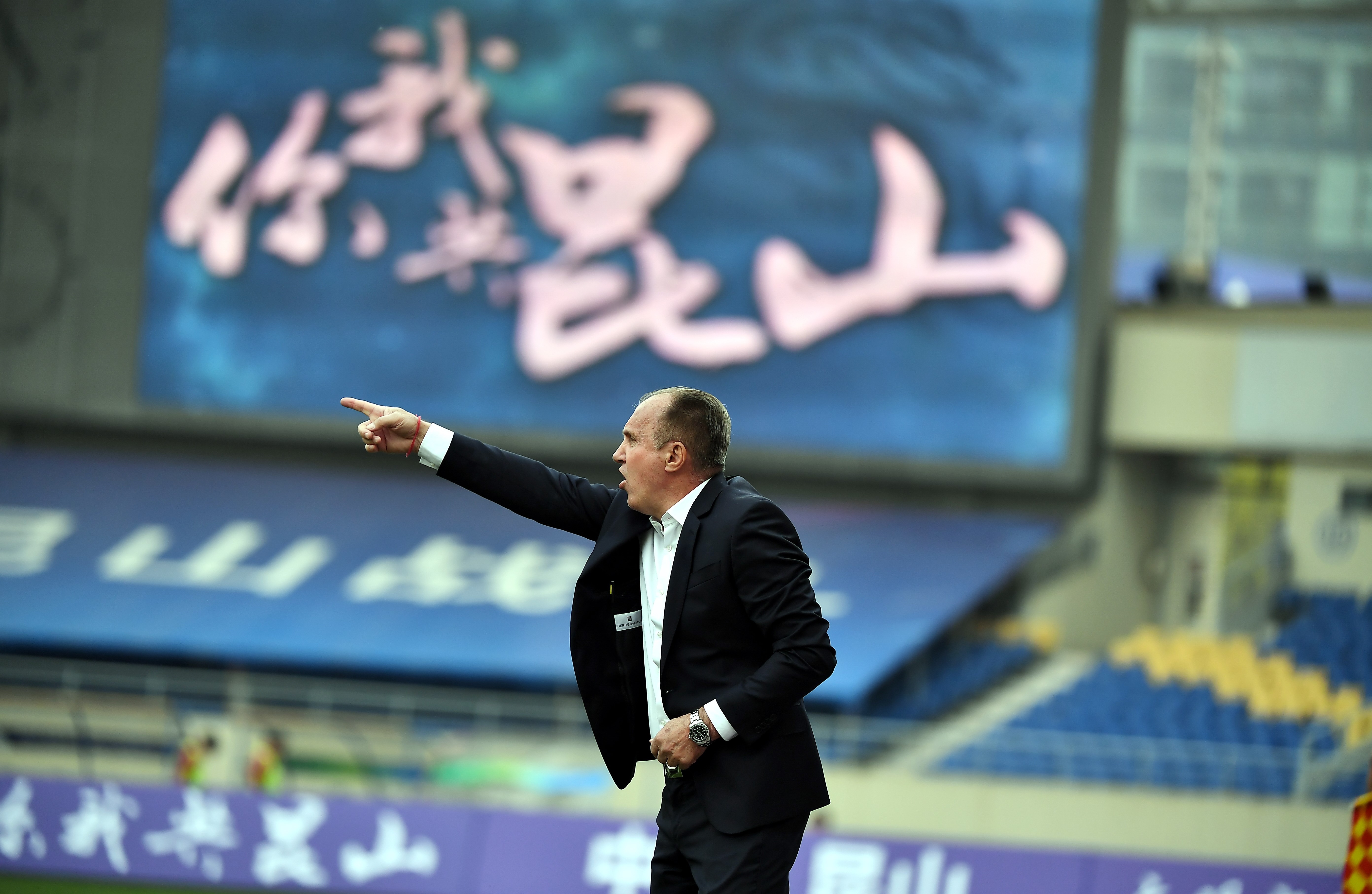 尤文图斯铁血之师，秋高马肥