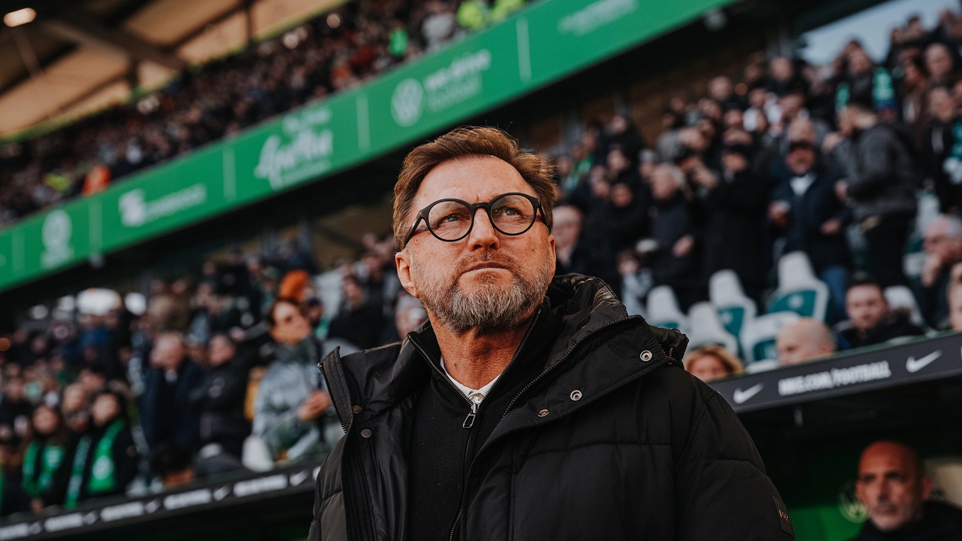 沃尔夫斯堡队员因伤离场,影响球队状态 沃尔夫斯堡队员因伤离场,影响球队状态