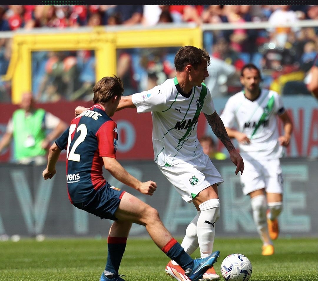 佛罗伦萨客场击败萨索洛,豪取三分 佛罗伦萨客场击败萨索洛,豪取三分