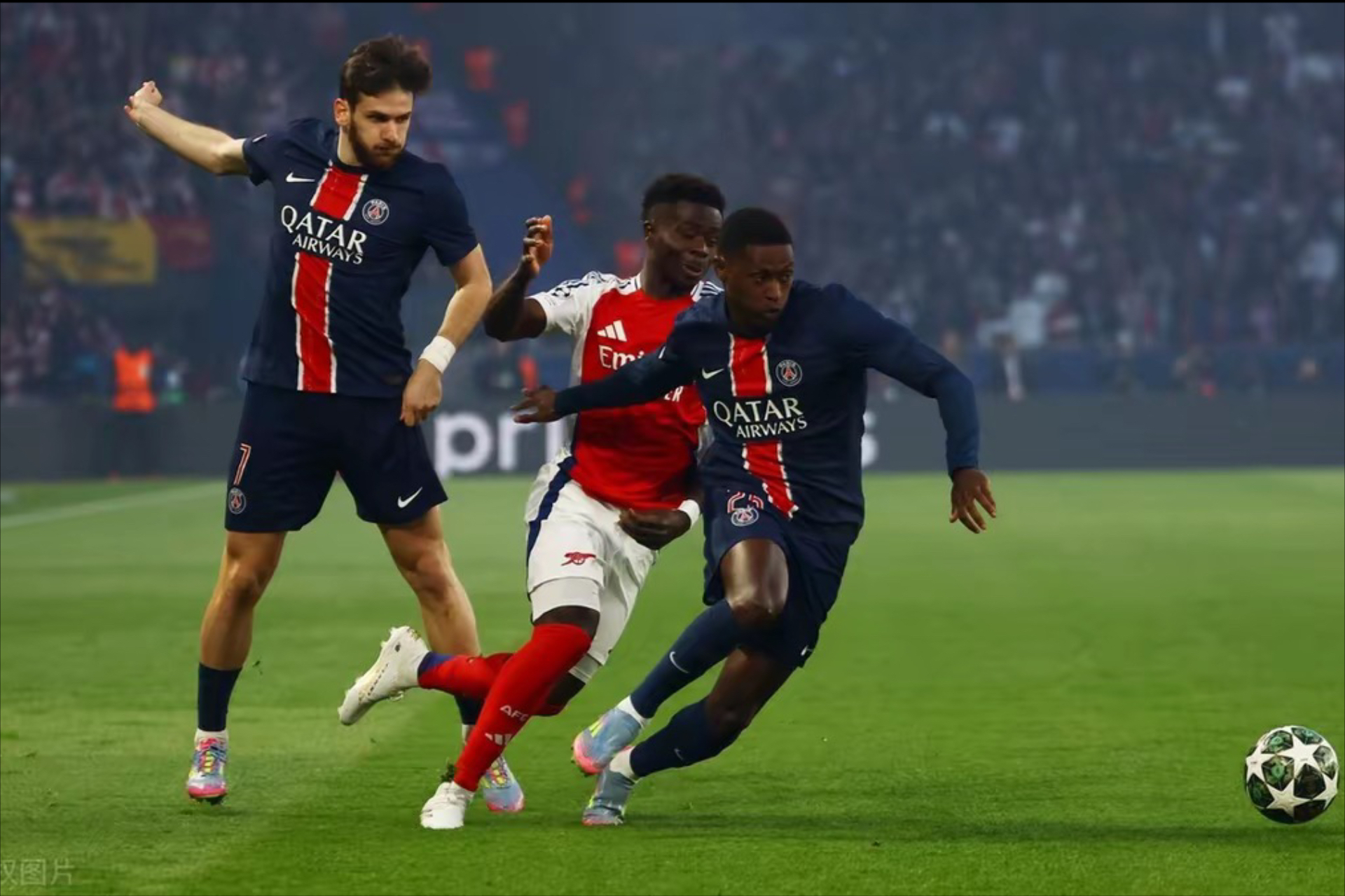 欧洲杯预选赛，法国队遭遇惊险失利