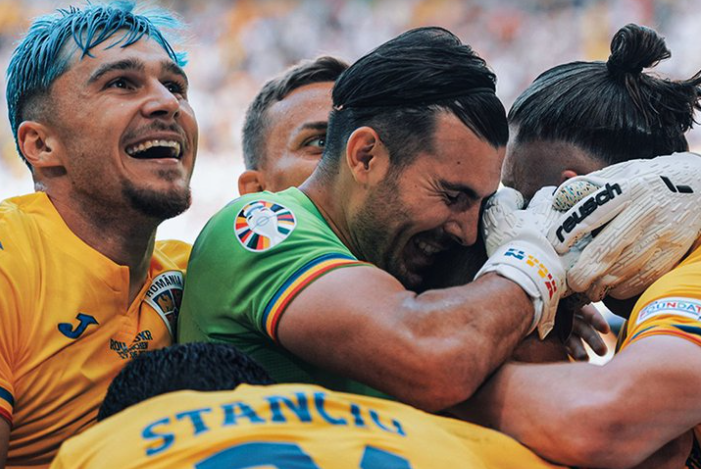 开云体育中国-罗马尼亚队在足球场上取得一场惊险胜利