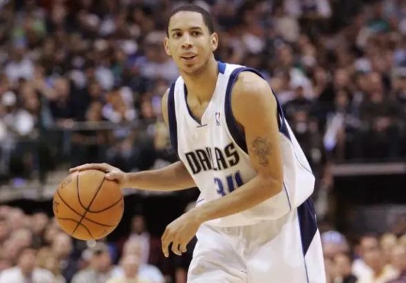 小牛主帅变阵,球队战术调整助力赢得比赛 小牛主帅变阵,球队战术调整助力赢得比赛