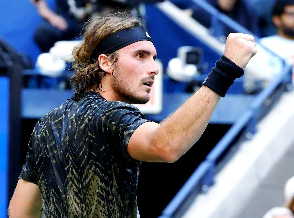 法国网球队险胜欧洲网球队，西西帕斯完成帽子戏法