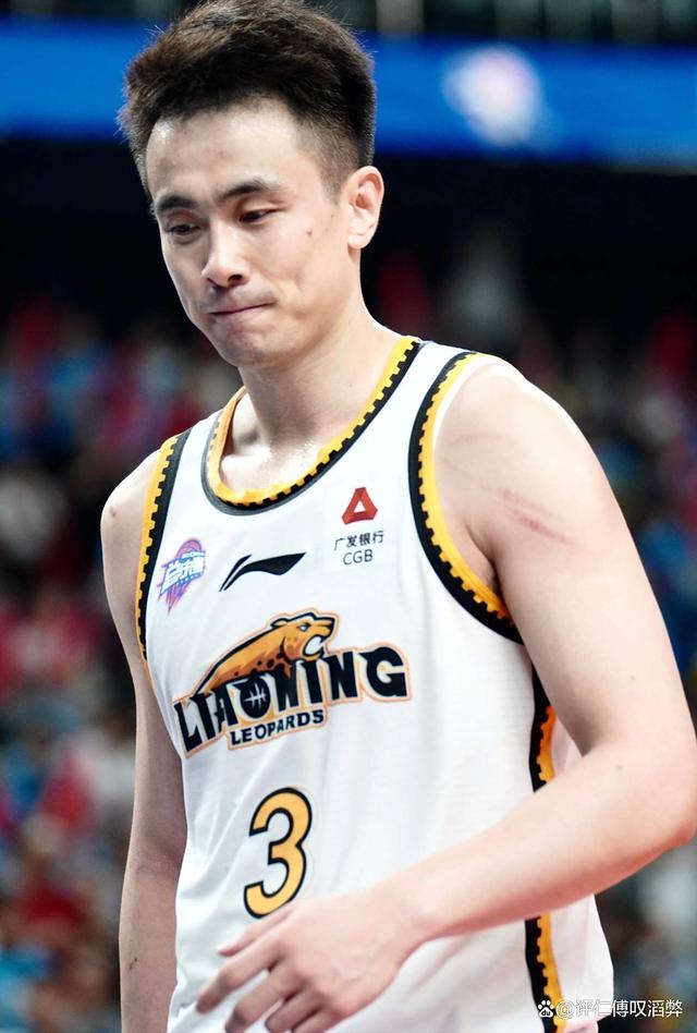 辽宁队横扫公牛，赵继伟刷新纪录
