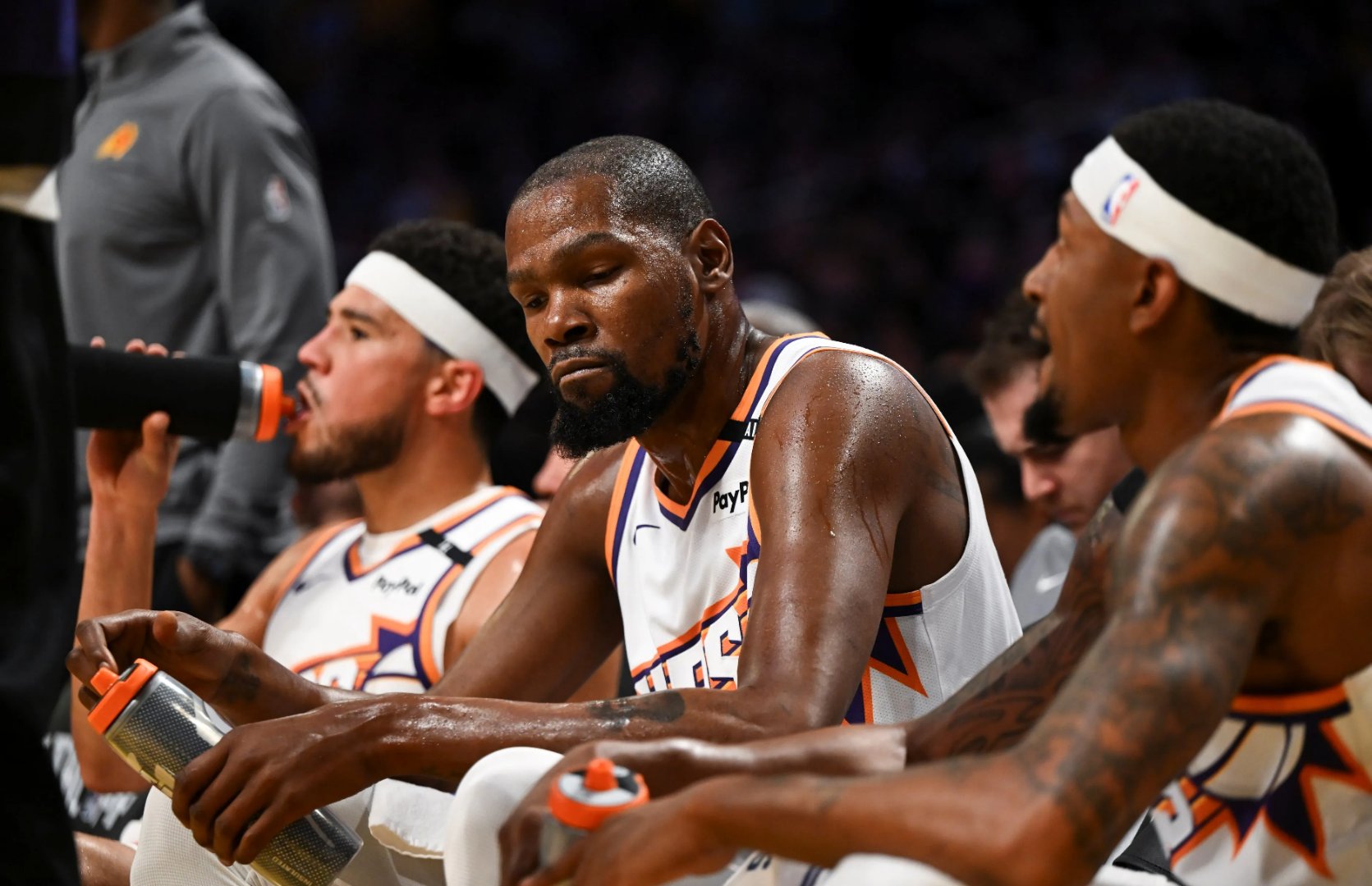 山东队翻盘尼克斯，杜兰特点燃赛场